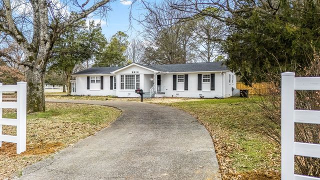 2614 Elam Rd, Murfreesboro, TN 37127