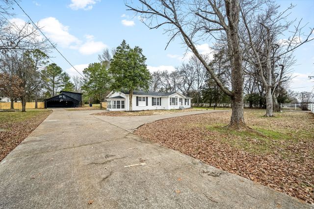 2614 Elam Rd, Murfreesboro, TN 37127