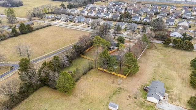 2614 Elam Rd, Murfreesboro, TN 37127