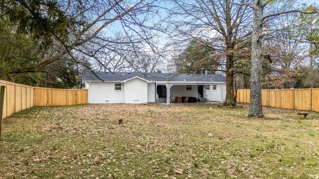 2614 Elam Rd, Murfreesboro, TN 37127