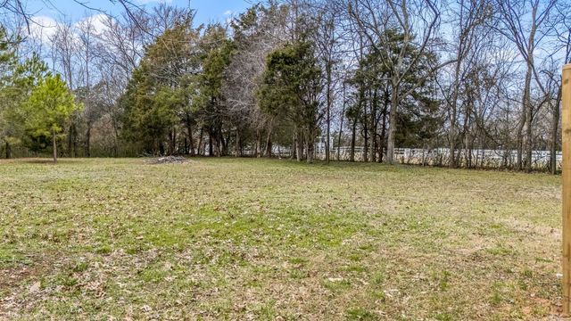 2614 Elam Rd, Murfreesboro, TN 37127