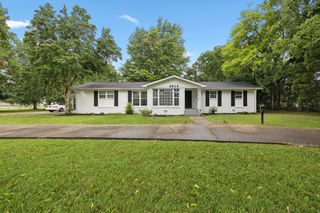 2614 Elam Rd, Murfreesboro, TN 37127