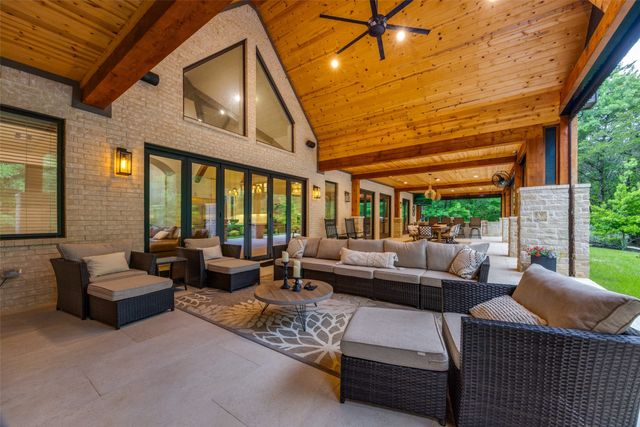 704 Palisades Drive, Gordonville, TX 76245
