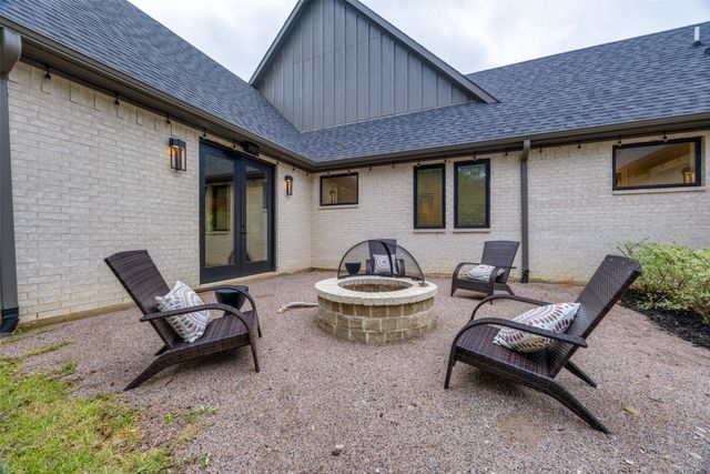 704 Palisades Drive, Gordonville, TX 76245