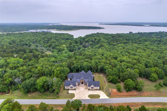 704 Palisades Drive, Gordonville, TX 76245