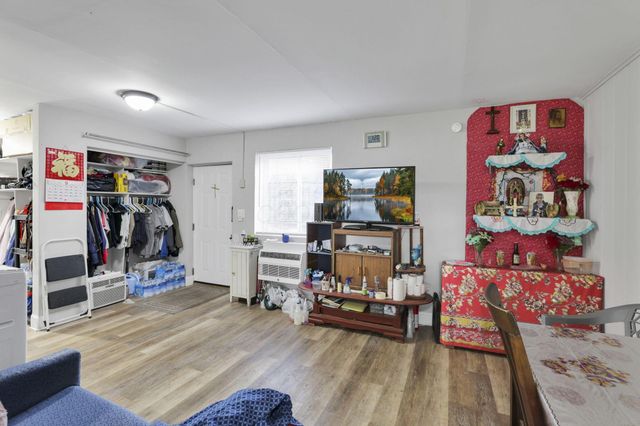 27 W 8th Avenue, Columbus, OH 43201