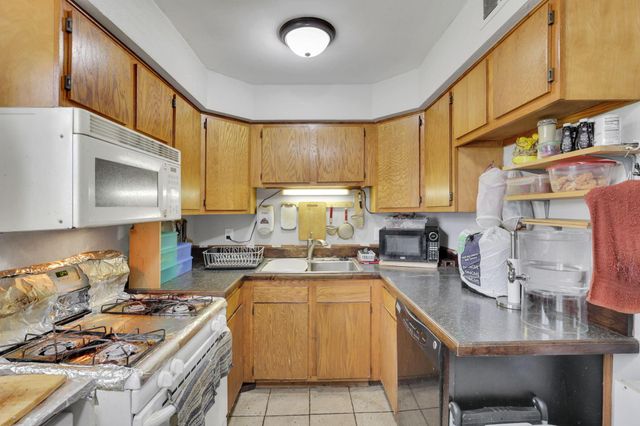27 W 8th Avenue, Columbus, OH 43201