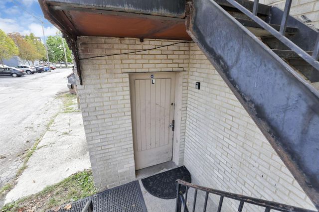 27 W 8th Avenue, Columbus, OH 43201