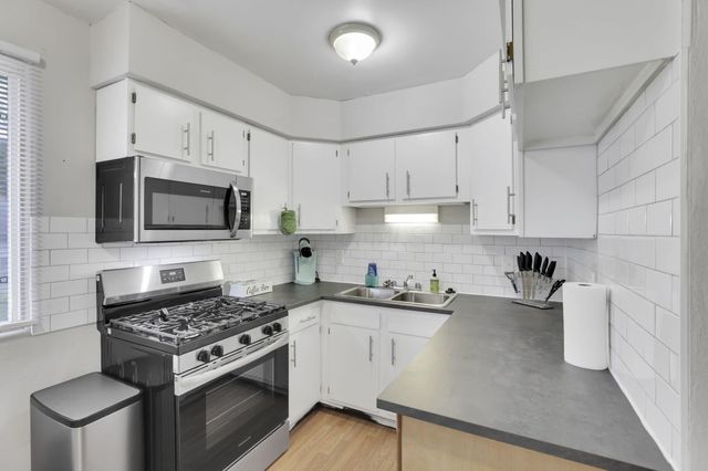 27 W 8th Avenue, Columbus, OH 43201