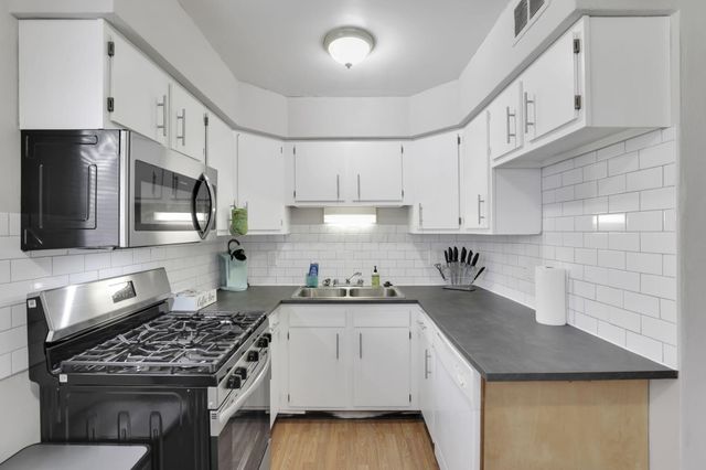27 W 8th Avenue, Columbus, OH 43201