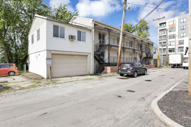 27 W 8th Avenue, Columbus, OH 43201