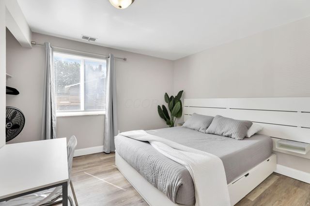 27 W 8th Avenue, Columbus, OH 43201