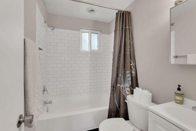 27 W 8th Avenue, Columbus, OH 43201