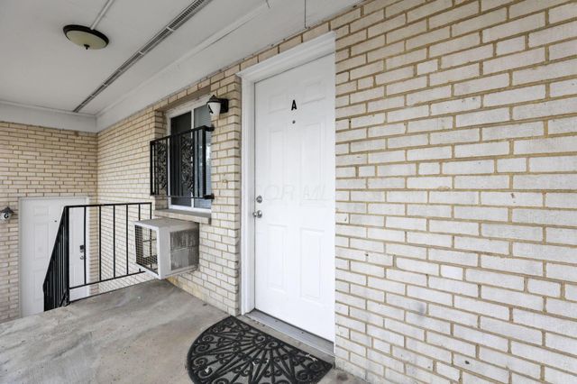 27 W 8th Avenue, Columbus, OH 43201