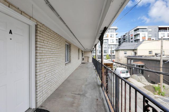 27 W 8th Avenue, Columbus, OH 43201