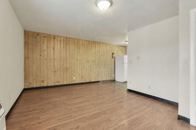 27 W 8th Avenue, Columbus, OH 43201