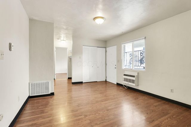 27 W 8th Avenue, Columbus, OH 43201