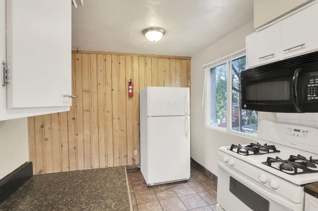27 W 8th Avenue, Columbus, OH 43201