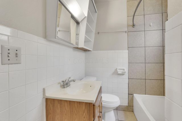 27 W 8th Avenue, Columbus, OH 43201