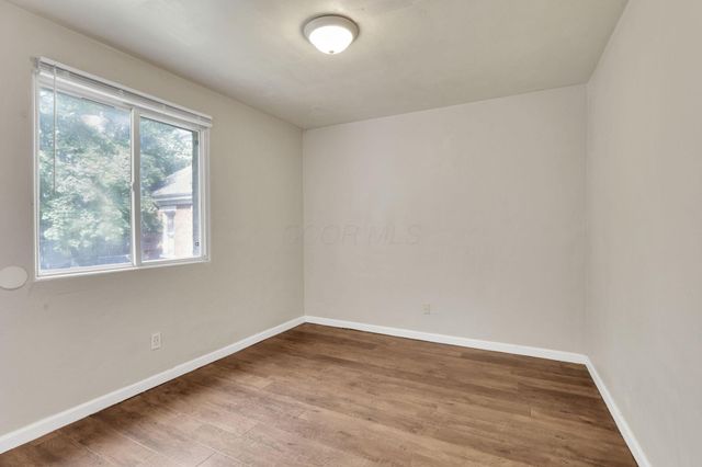 27 W 8th Avenue, Columbus, OH 43201