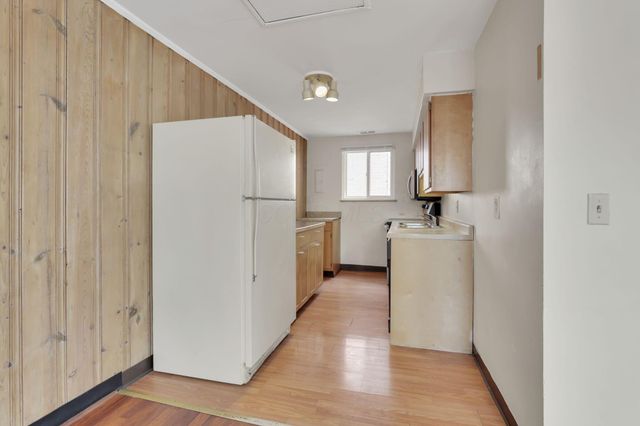27 W 8th Avenue, Columbus, OH 43201