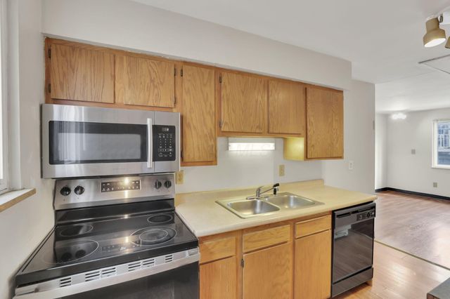 27 W 8th Avenue, Columbus, OH 43201