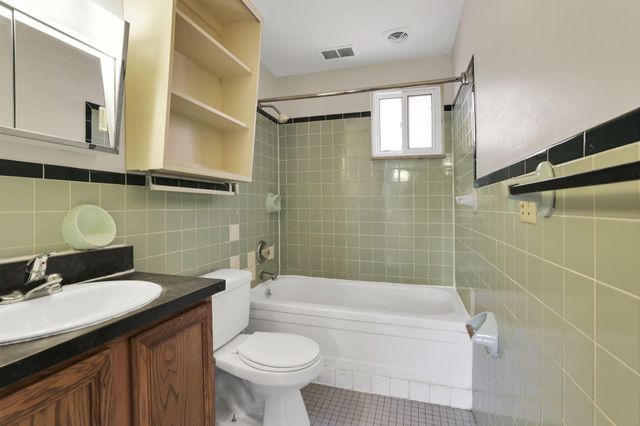 27 W 8th Avenue, Columbus, OH 43201