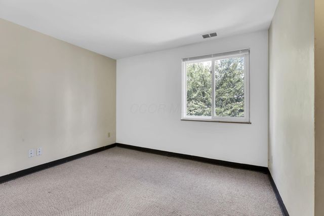 27 W 8th Avenue, Columbus, OH 43201