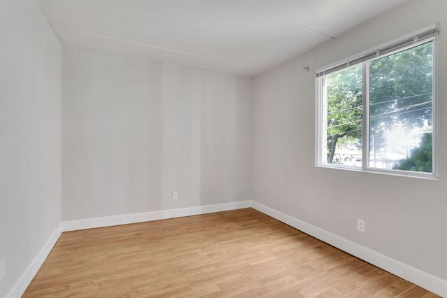 27 W 8th Avenue, Columbus, OH 43201