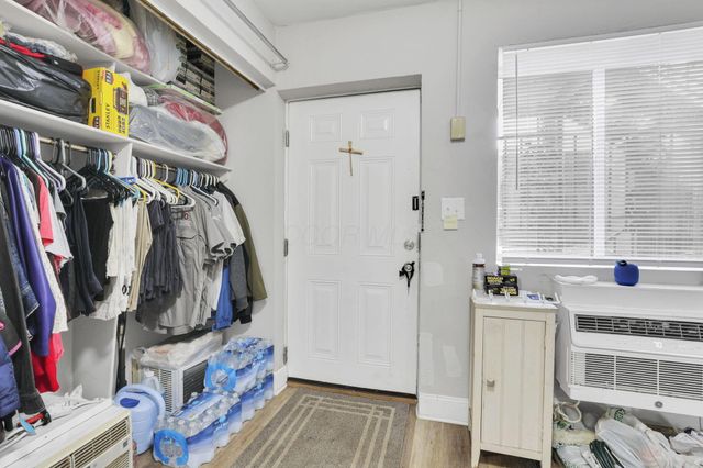 27 W 8th Avenue, Columbus, OH 43201
