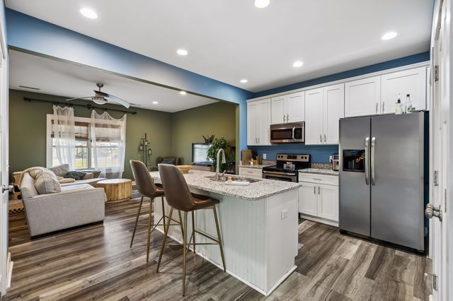 421 Joy Ave, Nashville, TN 37207