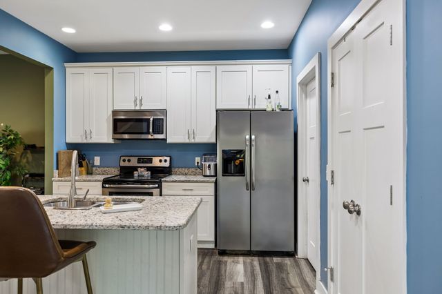 421 Joy Ave, Nashville, TN 37207
