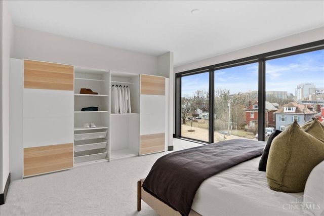 3549 Eden Avenue, Cincinnati, OH 45229