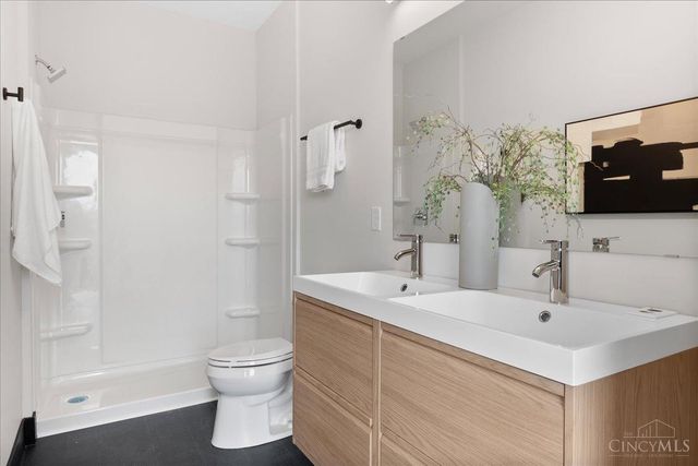 3549 Eden Avenue, Cincinnati, OH 45229