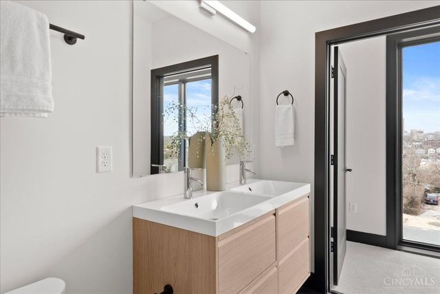 3549 Eden Avenue, Cincinnati, OH 45229