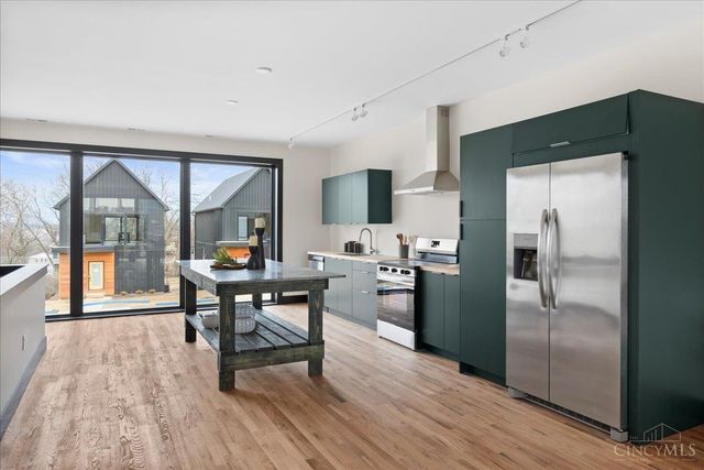 3549 Eden Avenue, Cincinnati, OH 45229