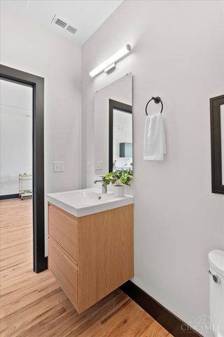 3549 Eden Avenue, Cincinnati, OH 45229