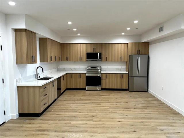 8016 Fair 210, Sun Valley, CA 91352