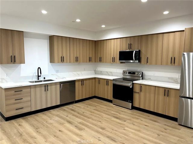 8016 Fair 210, Sun Valley, CA 91352