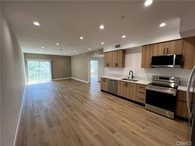 8016 Fair 210, Sun Valley, CA 91352