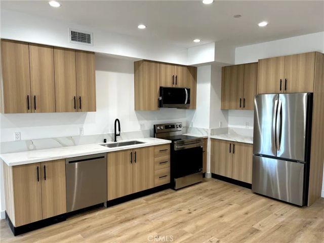8016 Fair 210, Sun Valley, CA 91352