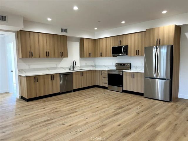 8016 Fair 210, Sun Valley, CA 91352