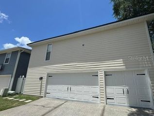 704 HONEYSUCKLE AVENUE #B, Celebration, FL 34747