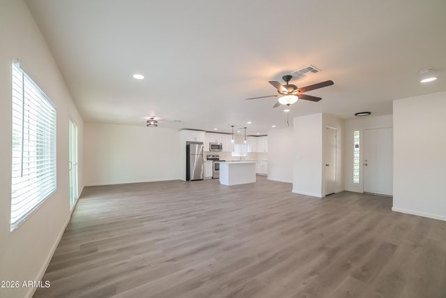 3412 N 89TH Avenue, Phoenix, AZ 85037