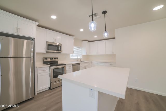 3412 N 89TH Avenue, Phoenix, AZ 85037