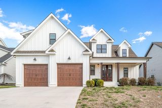 9133 White Ash Drive, Ooltewah, TN 37363