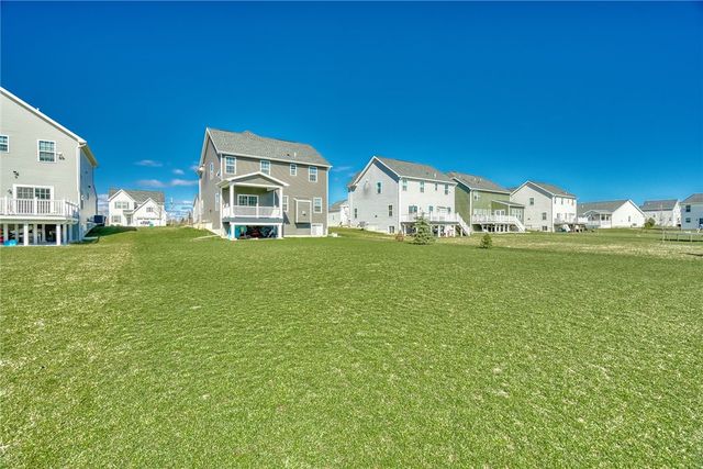 35 Harvest Ridge Trail, Henrietta, NY 14586