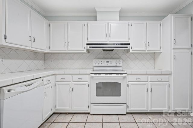 940 Tadlock Place, Matthews, NC 28105