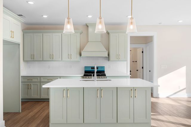 330 Thoroughbred Ln, Hartsville, TN 37074