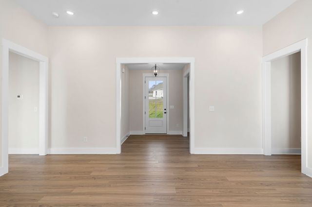 330 Thoroughbred Ln, Hartsville, TN 37074